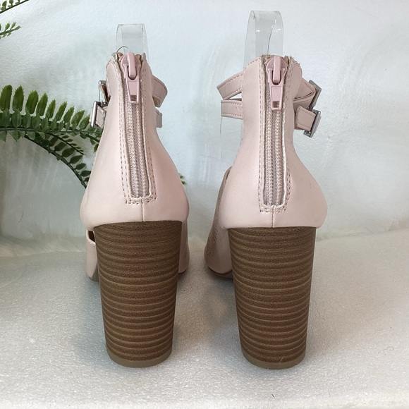 MAURICES JENNA DOUBLE STRAP LASER CUT BLOCK HEEL SANDALS PALE MAUVE SZ 9 - Picture 6 of 10